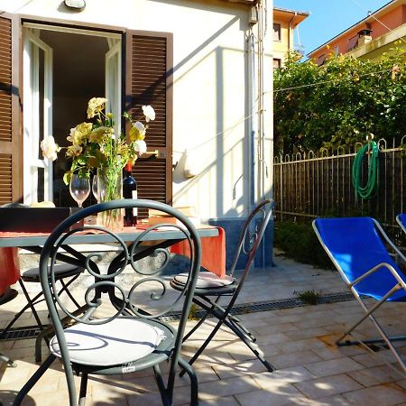 Bilocale Con Terrazza, Levanto Exteriör bild