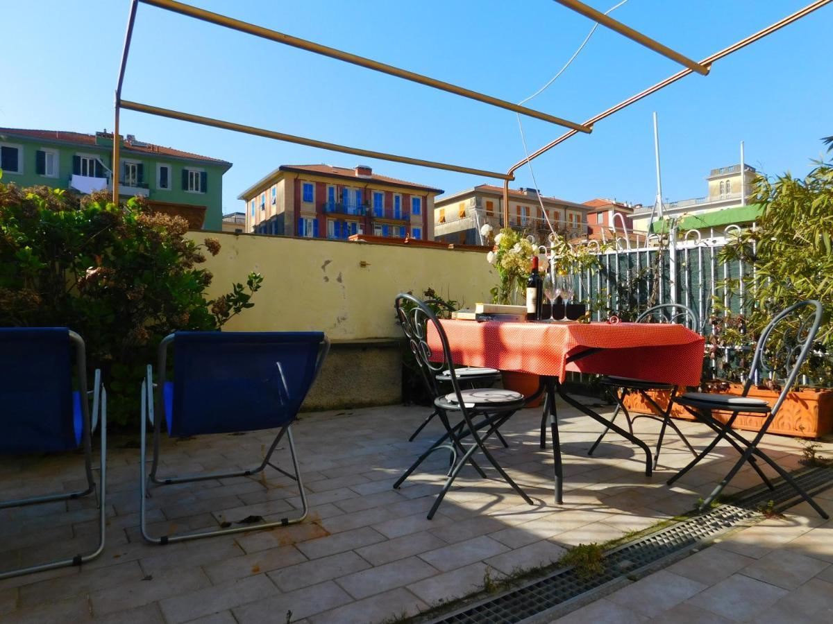 Bilocale Con Terrazza, Levanto Exteriör bild