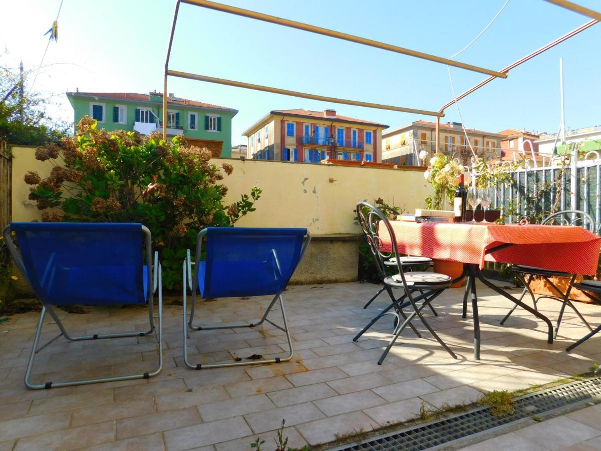 Bilocale Con Terrazza, Levanto Exteriör bild